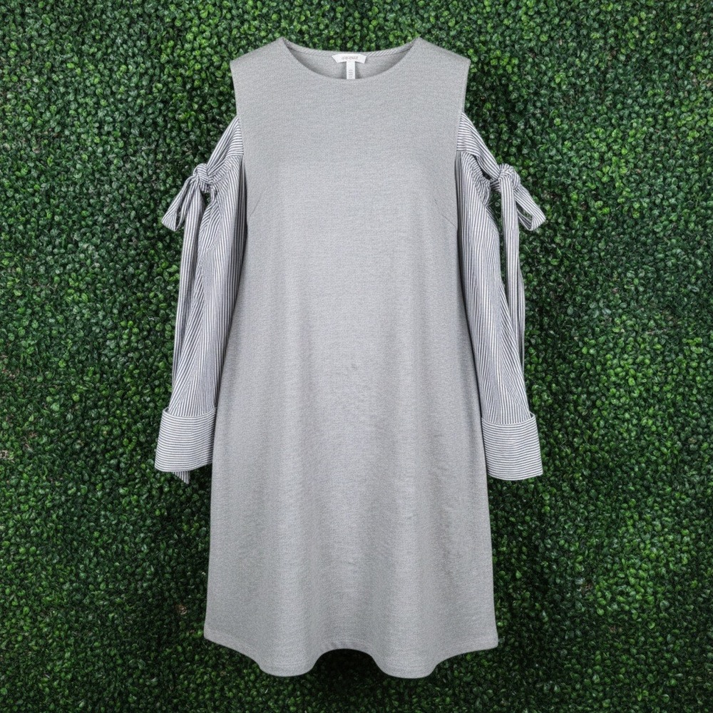 Nicole Miller New York Grey Cold Shoulder Striped Sleeve Shift Dress 10 ND711143